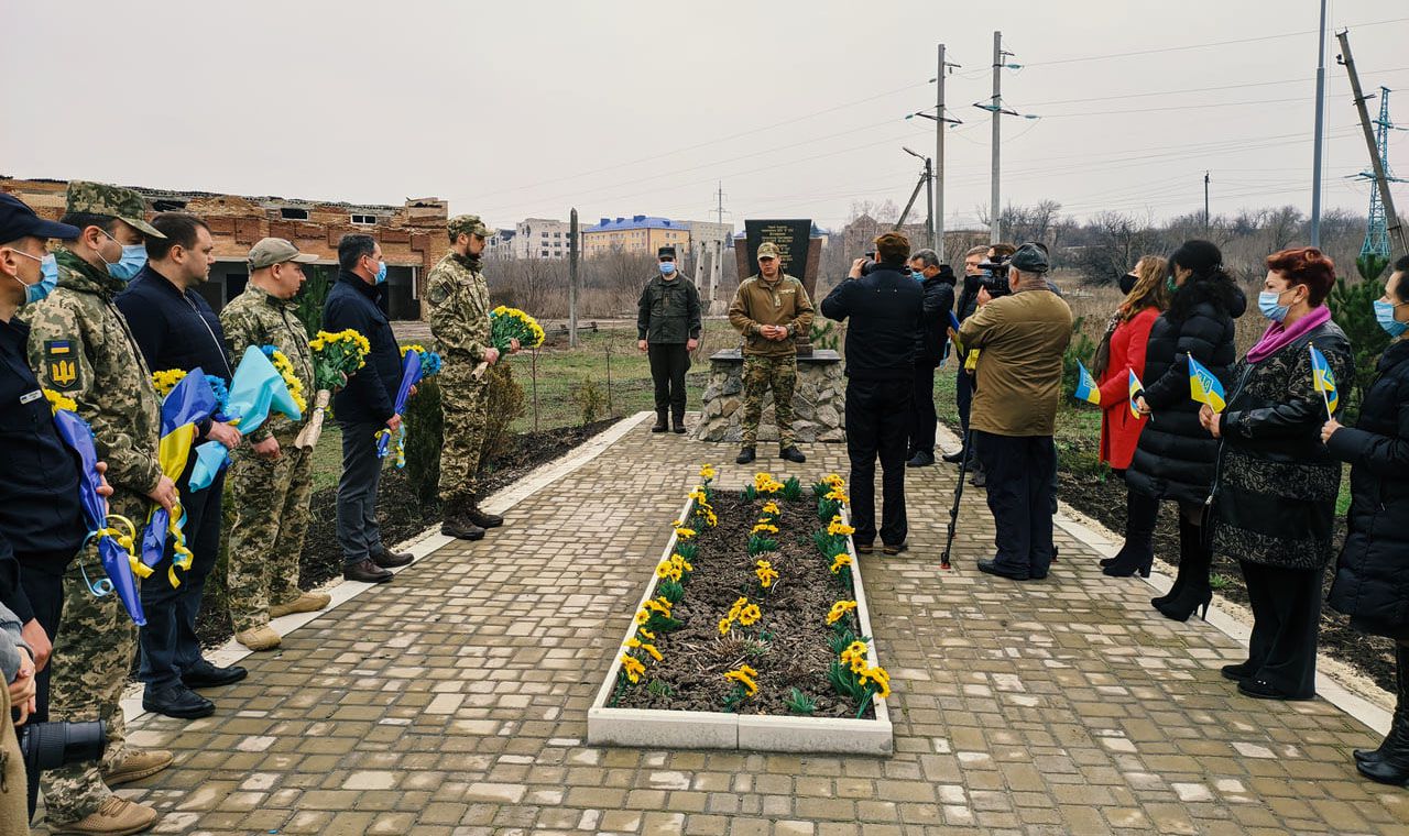 У Слов’янську вшанували пам’ять перших загиблих Героїв АТО