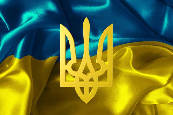 Про внесення змін до деяких законодавчих актів України щодо забезпечення рівних можливостей матері та батька у догляді за дитиною