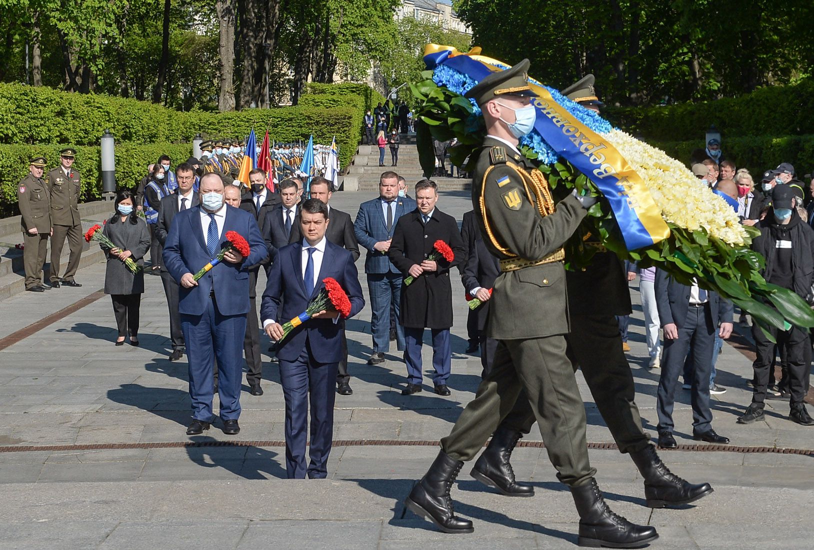 Дмитро Разумков: «Історію треба вчити,  а не підлаштовувати під політичне сьогодення»