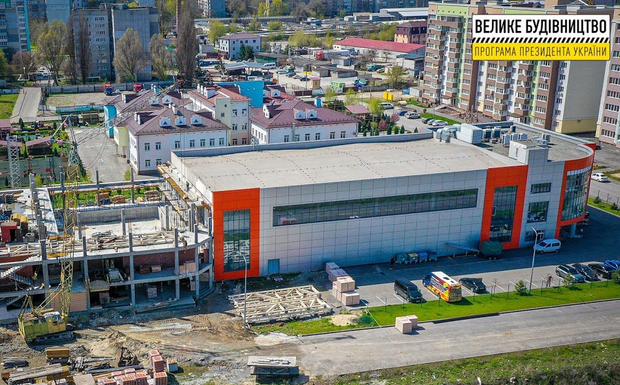 На Дніпропетровщині будують перший сільський басейн