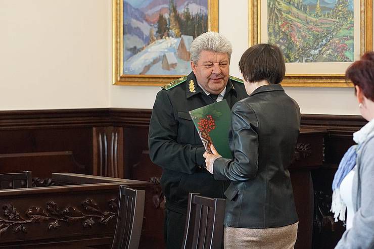 Лісівники зустрічали родичів загиблих військових