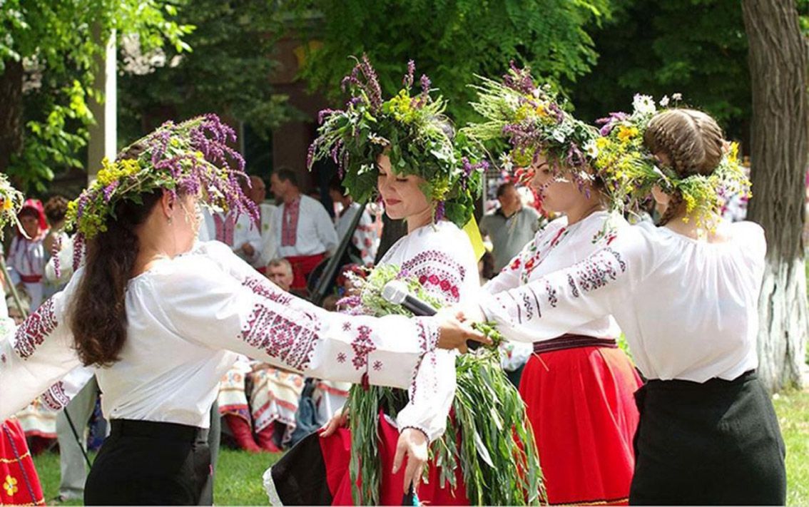 Сварицевичі скликають на «Водіння куста»