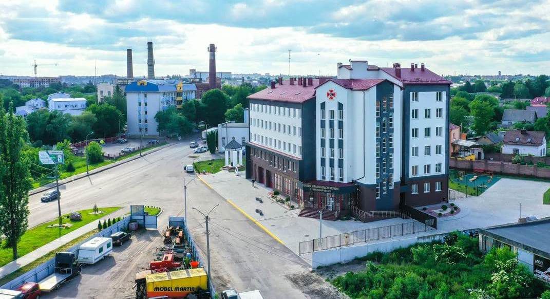 У Рівному пожежне депо готують до здачі в експлуатацію