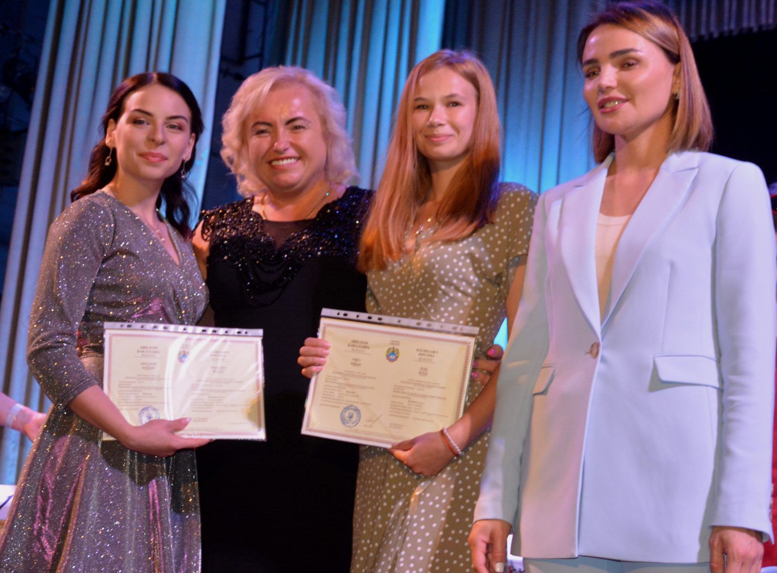 Хмельниччина: Зі студентської лави — до шкільних класів