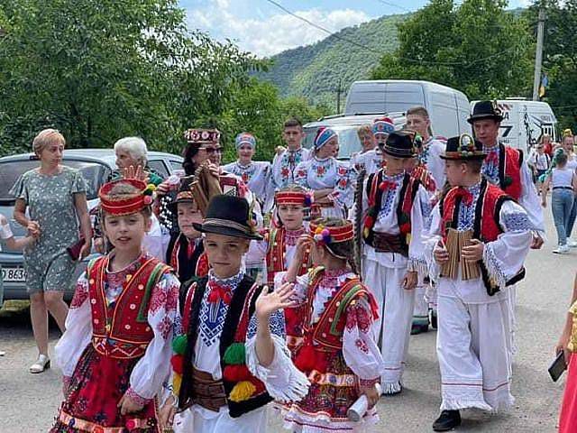 Закарпаття: Під полониною на «Гаморі» зібрались ковалі, поети й барди