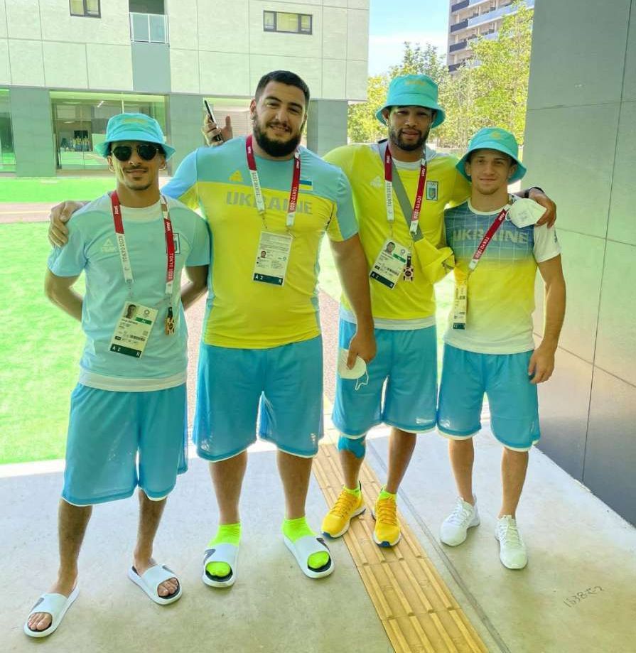 Фотофакт: Наші олімпійці вже обживають Олімпійське селище у Токіо
