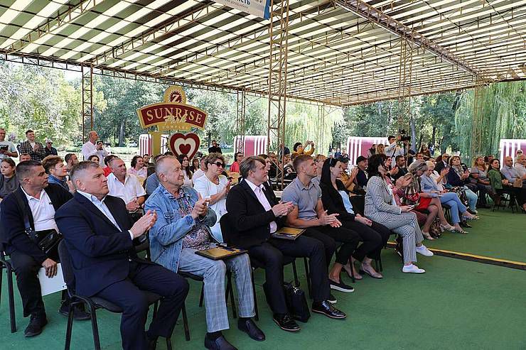 Запоріжжя: Товаровиробників зібрали пофестивалити