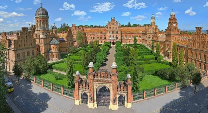 Чернівці: Лекції заборонили через... викладачів