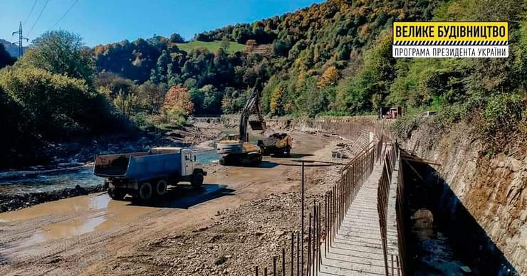 Закарпаття: Триває ремонт місцевих доріг