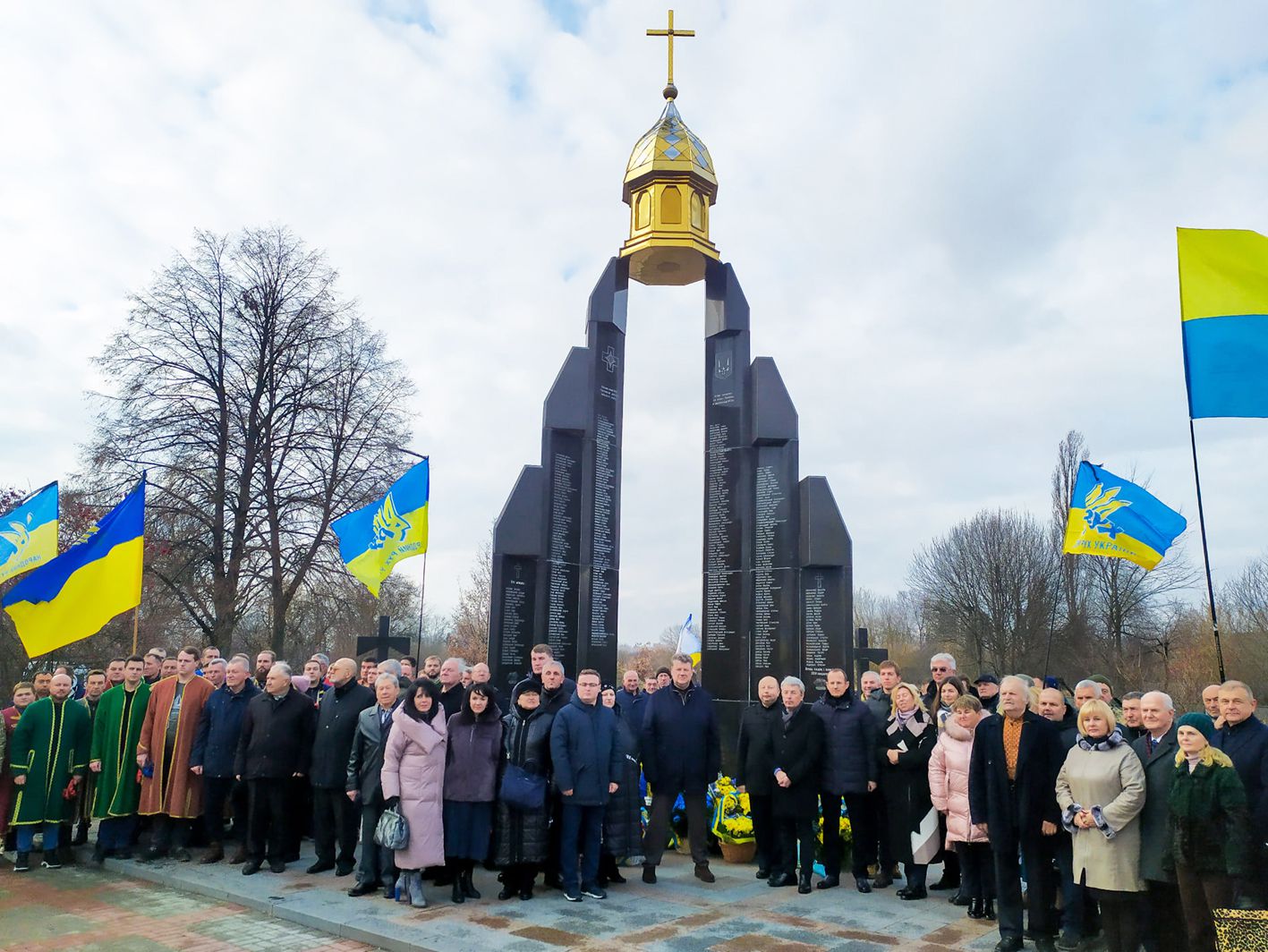 Житомирщина: Уздовж кургану запалали іменні лампадки