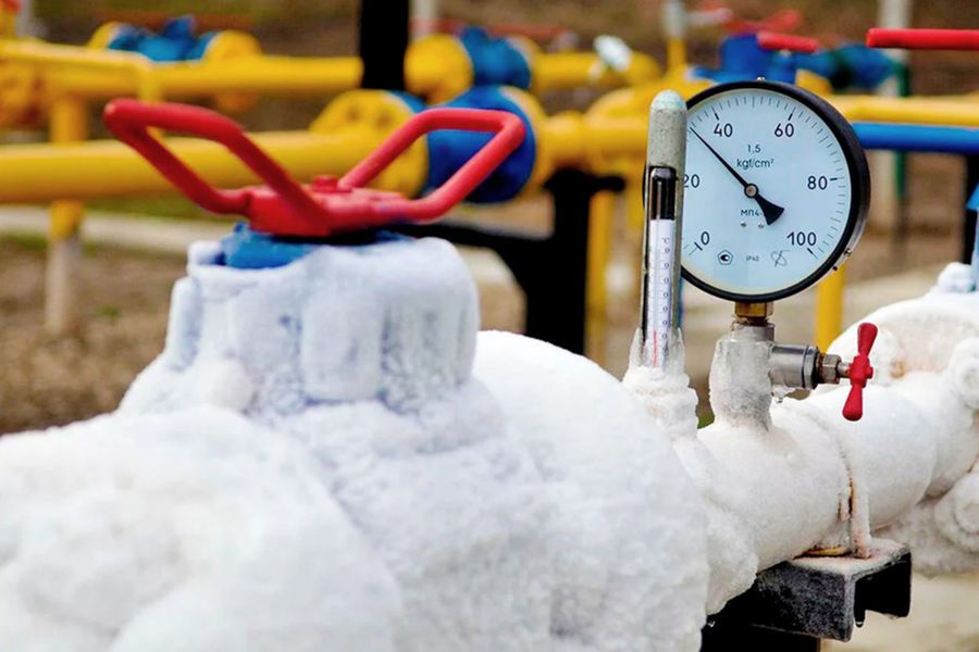 Ще справжня зима не почалася,  а газу, схоже... не вистачить