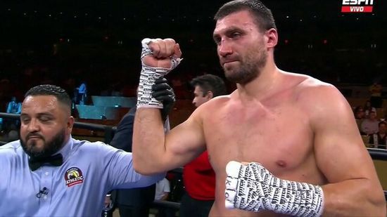 Бокс: Черговий успіх непереможного 
