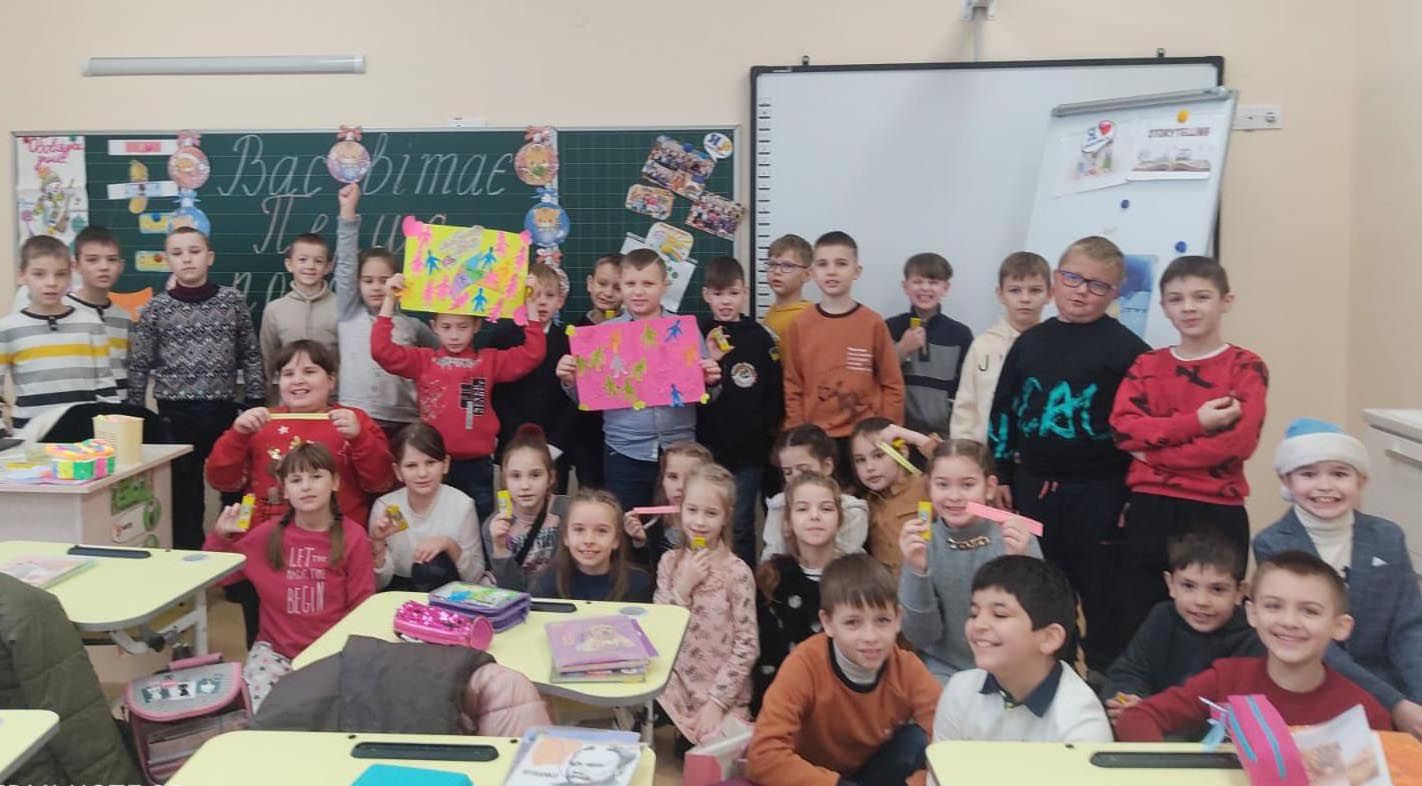 Хмельницький: Перший дзвоник пролунав серед зими