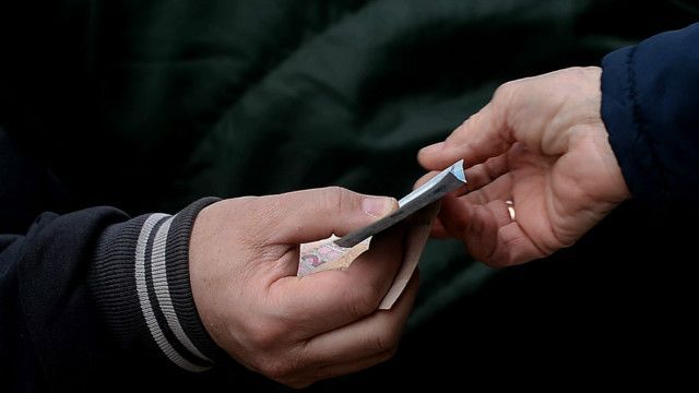 «Легкі» гроші мають тяжкі наслідки