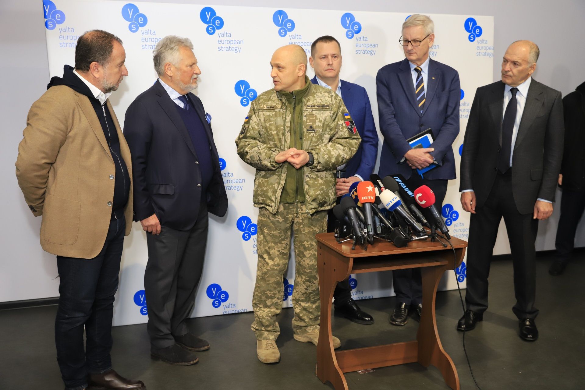 Нині час міжнародної солідарності