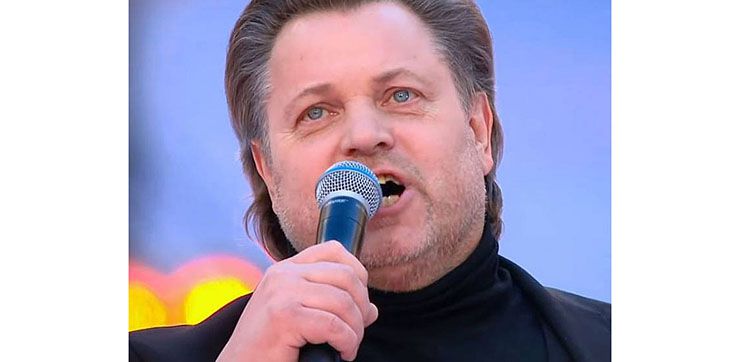 Чернівці: Кому війна, кому «мать родна»
