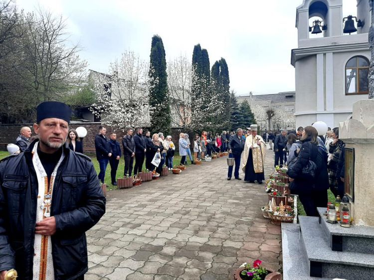 Молитовне вітання від священника зі Сватового 