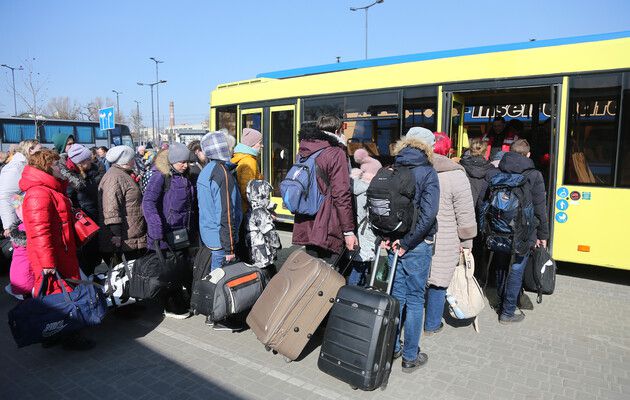 Уряд спільно з Комітетом Червоного Хреста запустить нову програму для вимушених переселенців