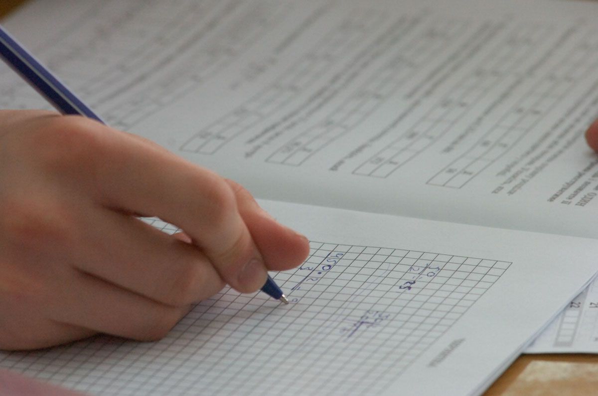 Вступників, які не отримають повідомлення від УЦОЯО, просять телефонувати на «гарячу лінію»