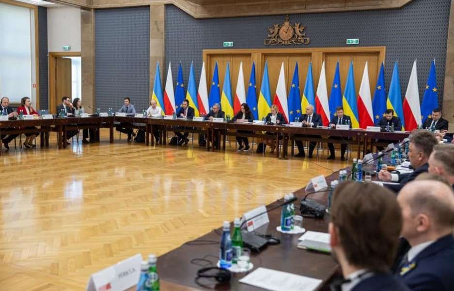 Україна може збільшити поставки пального через Польщу 