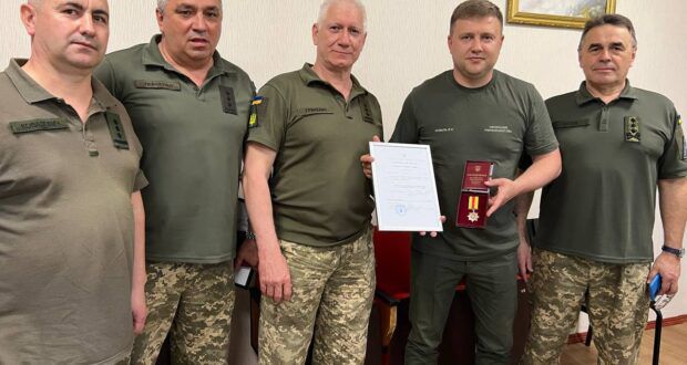 Начальника Рівненської ОВА Віталія Коваля відзначили у Мінобороні 