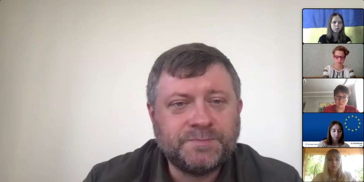 Внесення змін до Основного Закону вимагає консенсусу між владою та опозицією