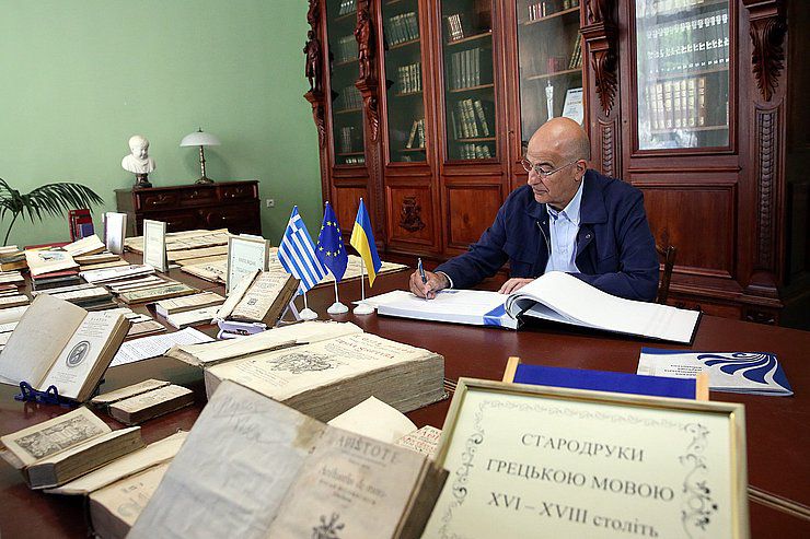 Греція звернеться до суду в Гаазі через злочини росіян