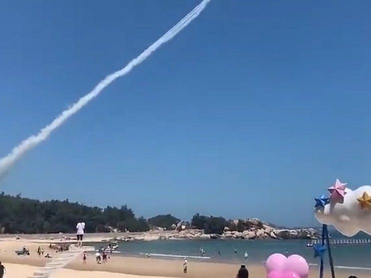 Довкола Тайваню зростає напруга