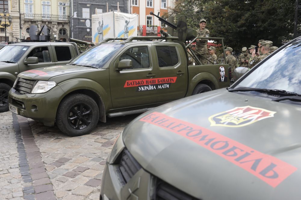 …уже сотий «бандеромобіль» відправили на передову