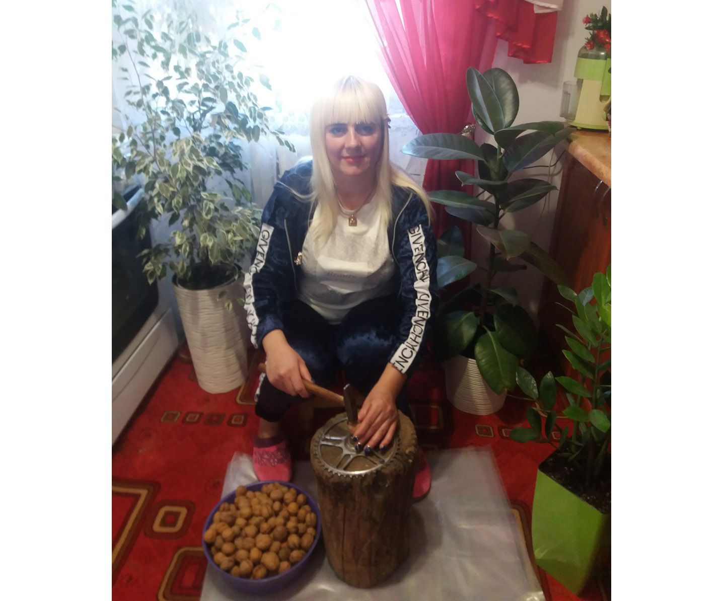 Виручають... горіхи