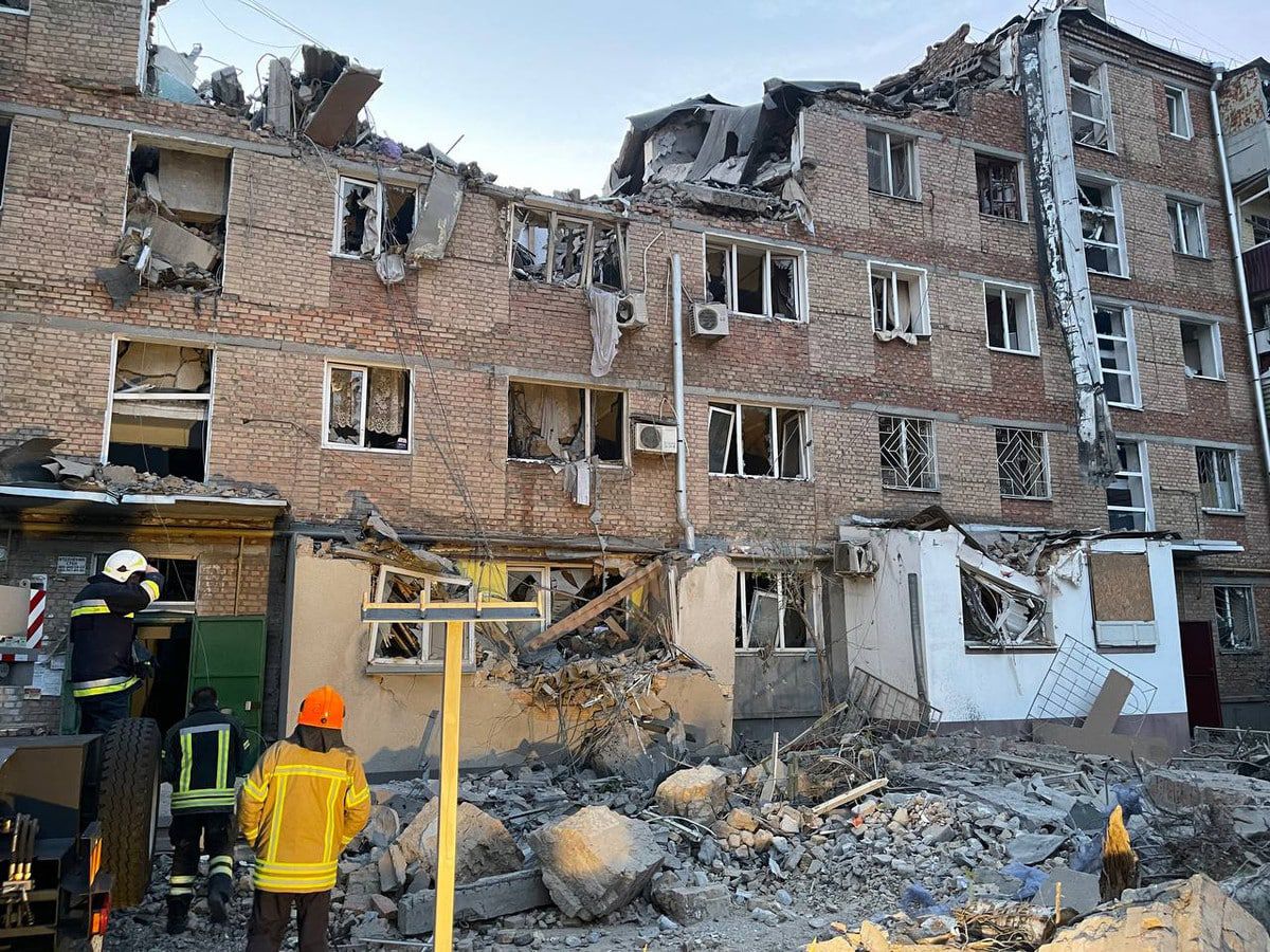 Під ударом С-300 — житловий будинок