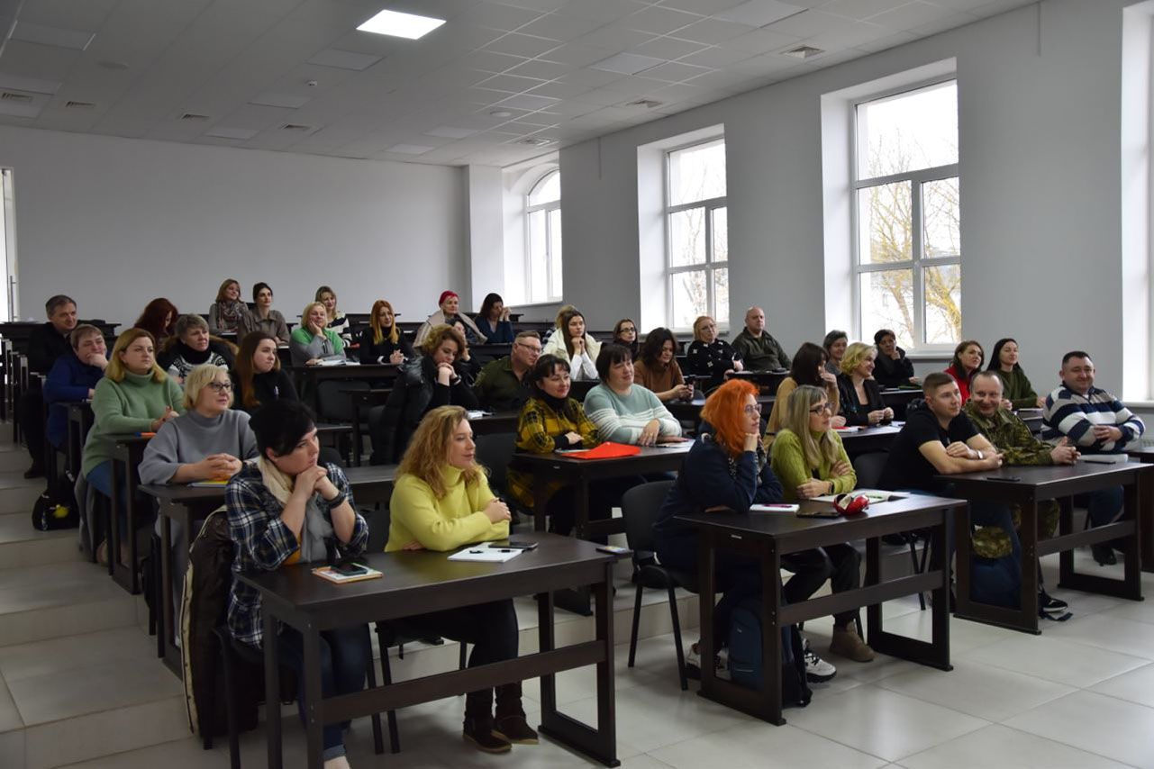 Навчають фахівців з підтримки та супроводу ветеранів війни у громадах краю