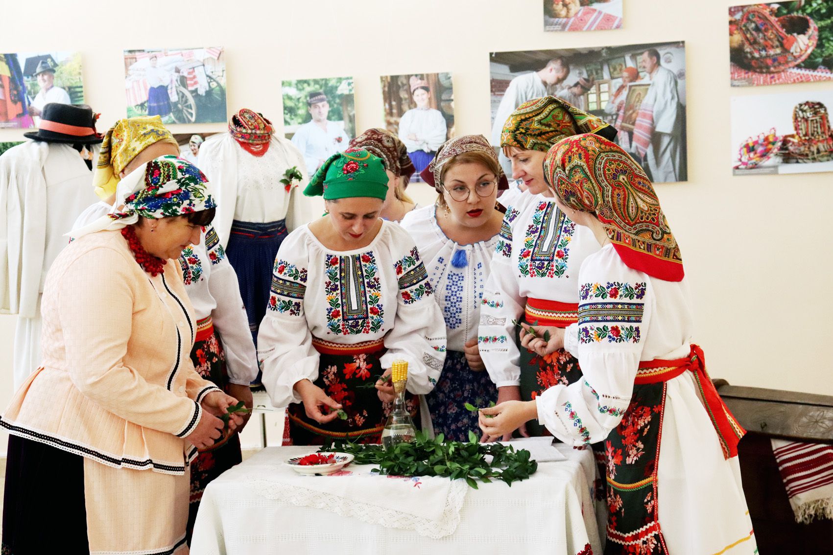 Тому що «Заміжжя їй личить»...