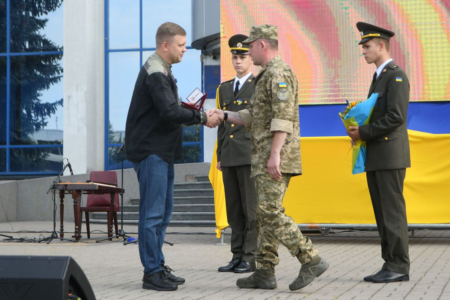 Найвищу відзнаку області «Слава Рівненщини»  отримав  розвідник-санітар