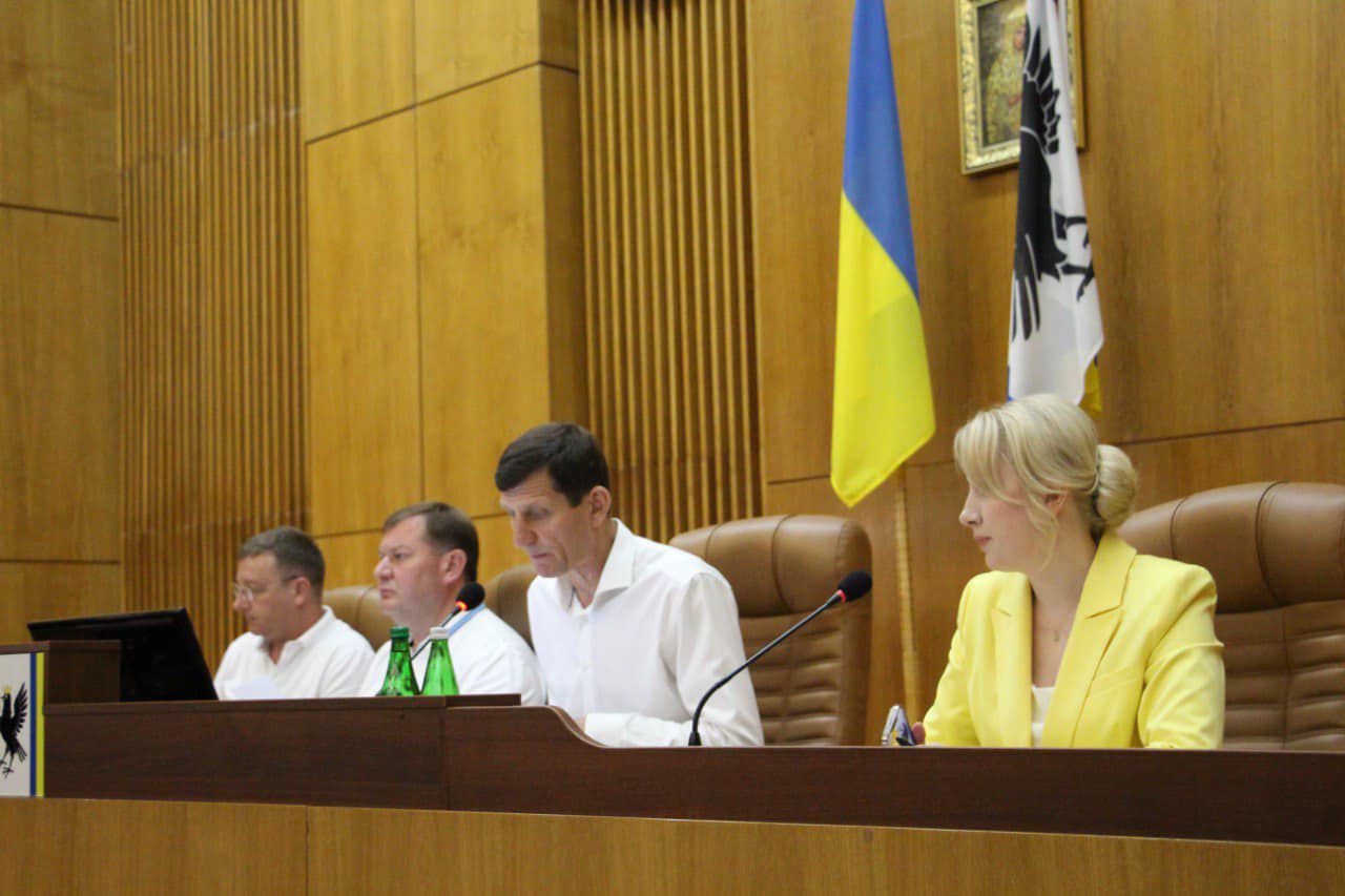 Пріоритет для депутатів — праця на оборону
