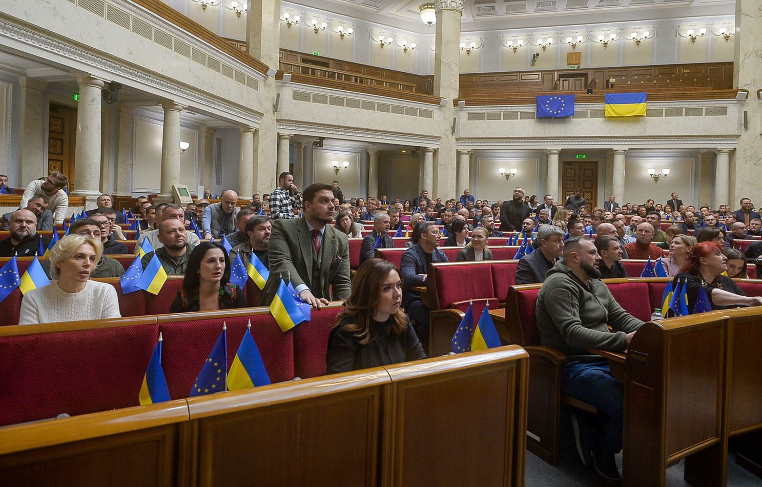 Підтримали в першому читанні проект Держбюджету та заборону московської церкви
