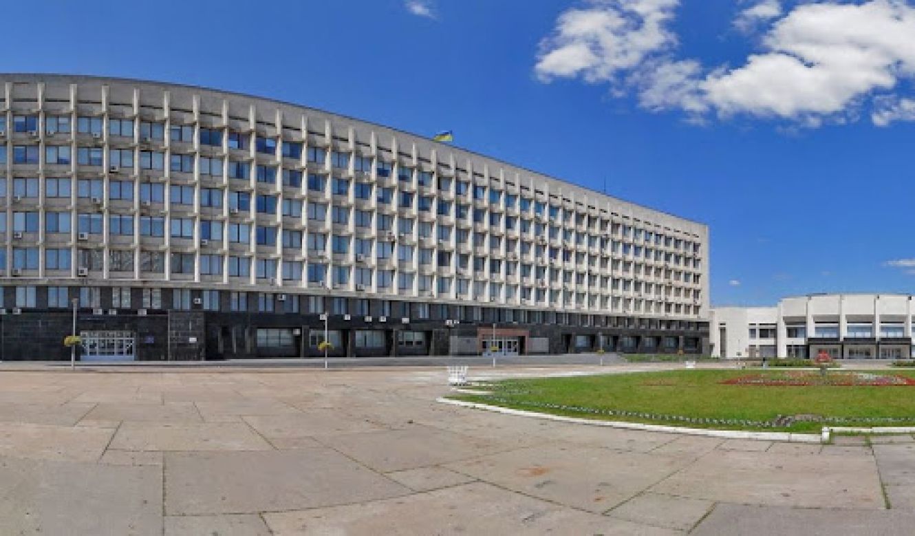 У Сумах депутати міськради відсторонили голову та замінили виконком