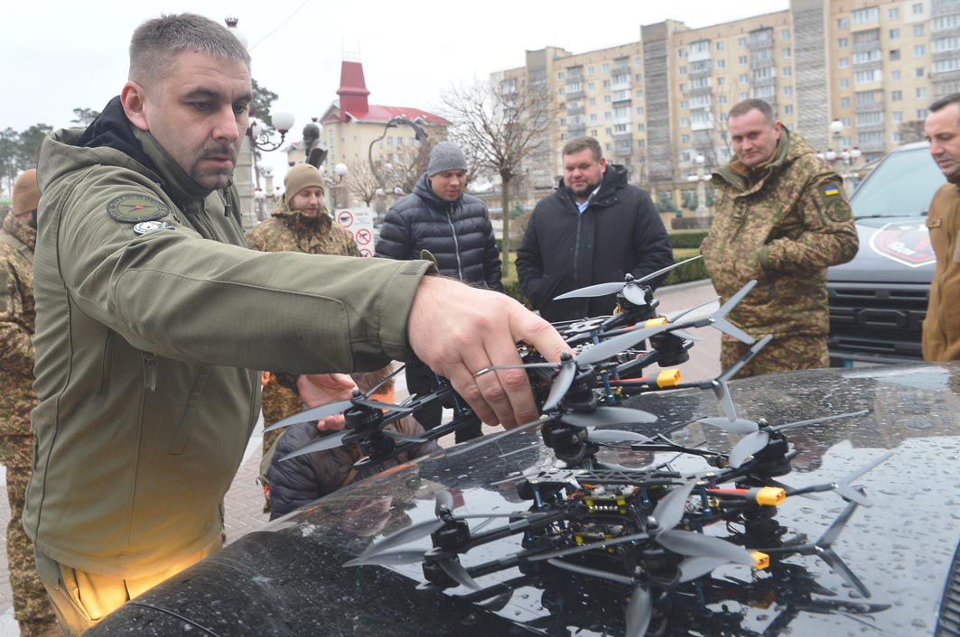 Дрони, як патрони. Їх треба багато