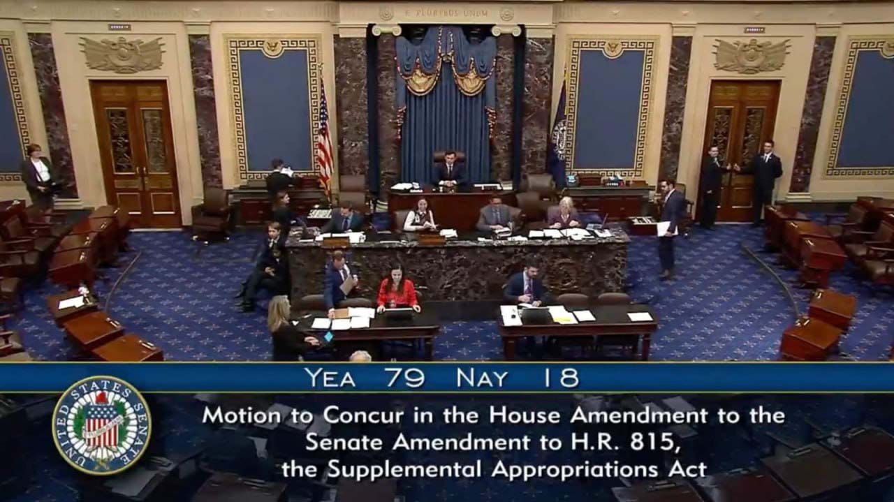 Сенат США проголосував за історичне рішення — надання допомоги Україні у майже 61 мільярд доларів США