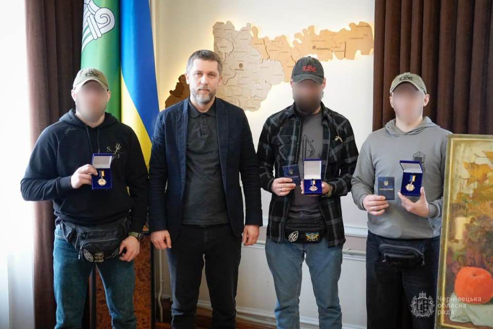Голова Чернівецької обласної ради подякував спецпризначенцям