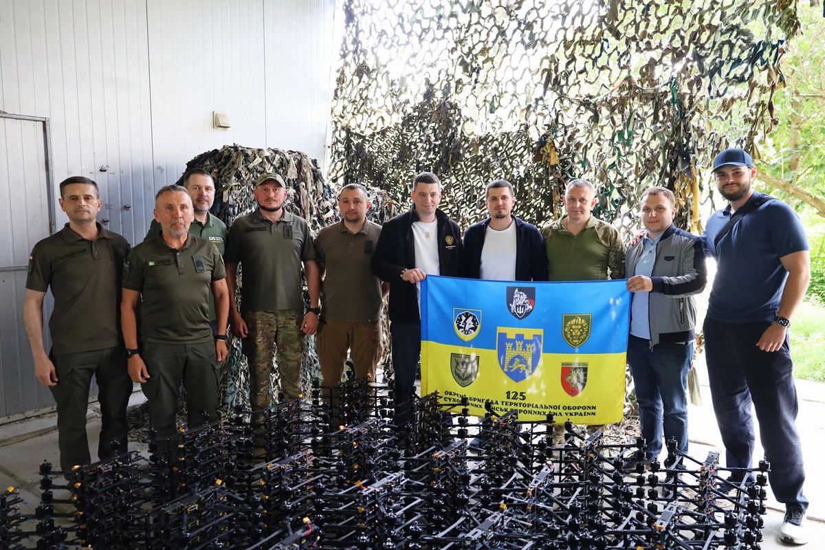 Львівщина передала 125-й бригаді ще майже 300 FPV-дронів на майже 5 мільйонів гривень