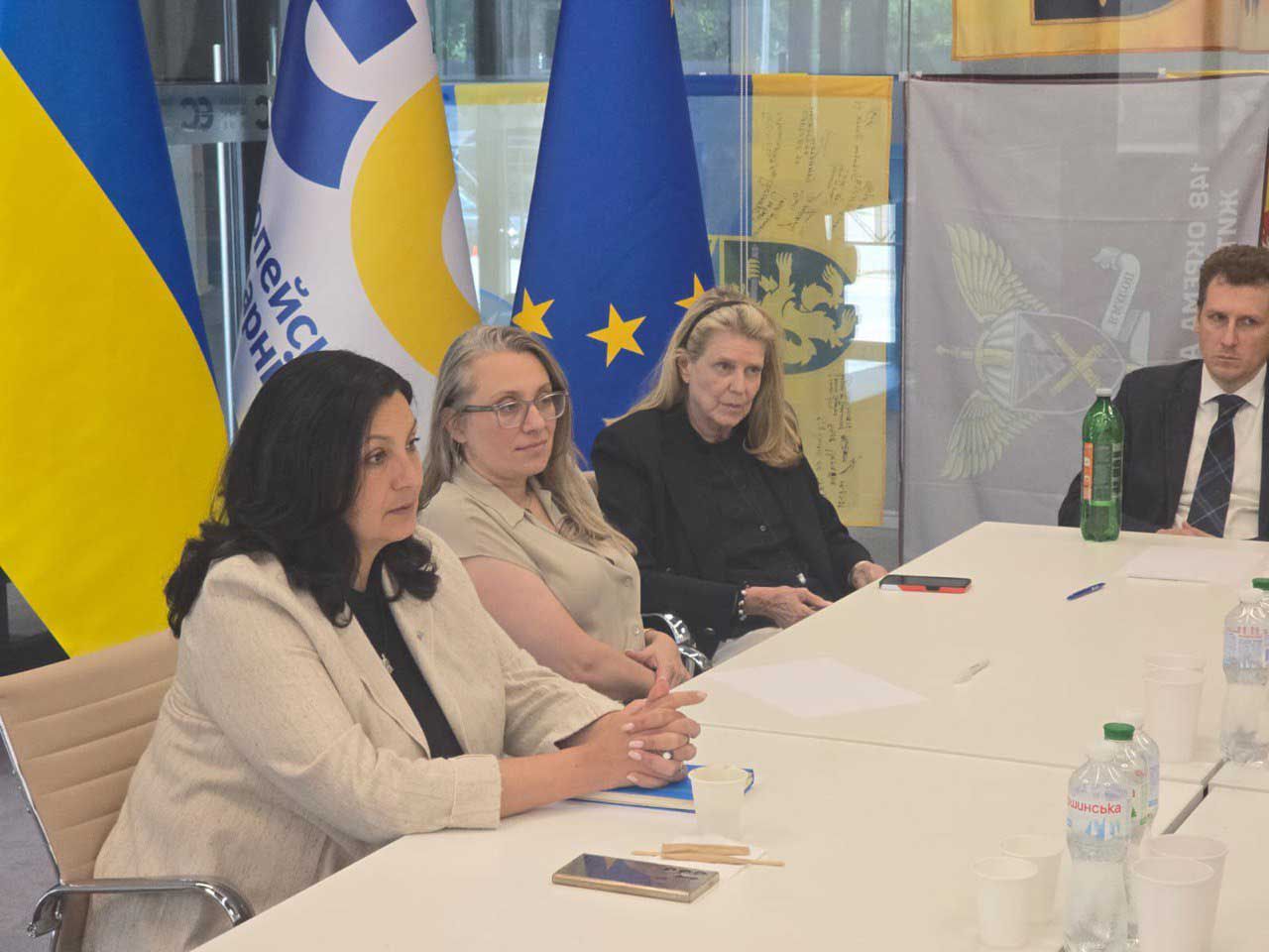 Допомога для України є життєво важливою, бо в буквальному сенсі вона рятує людські життя