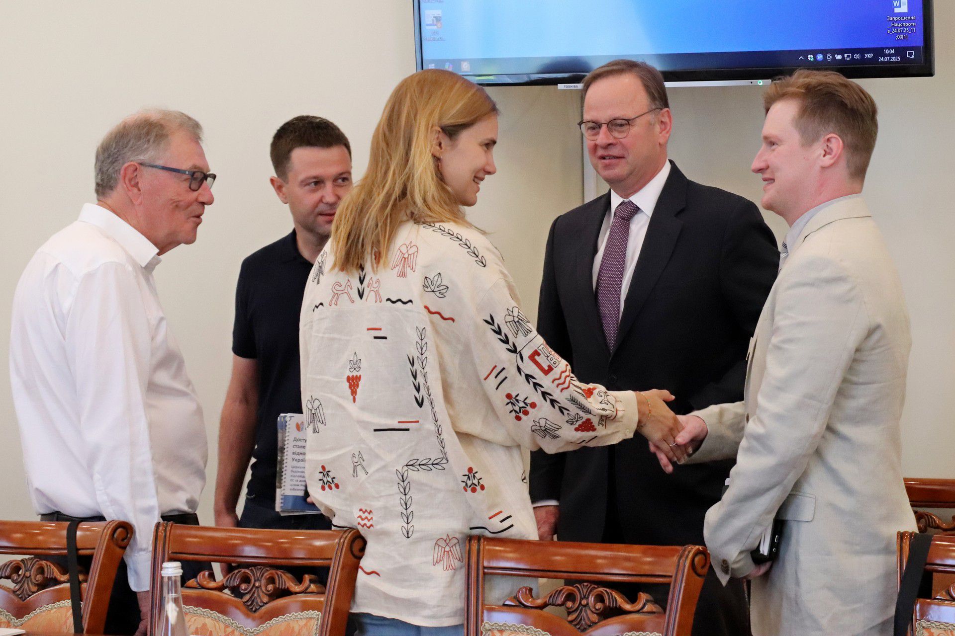 Нідерландські партнери в Чернігові презентували проєкт зі створення біоосель 