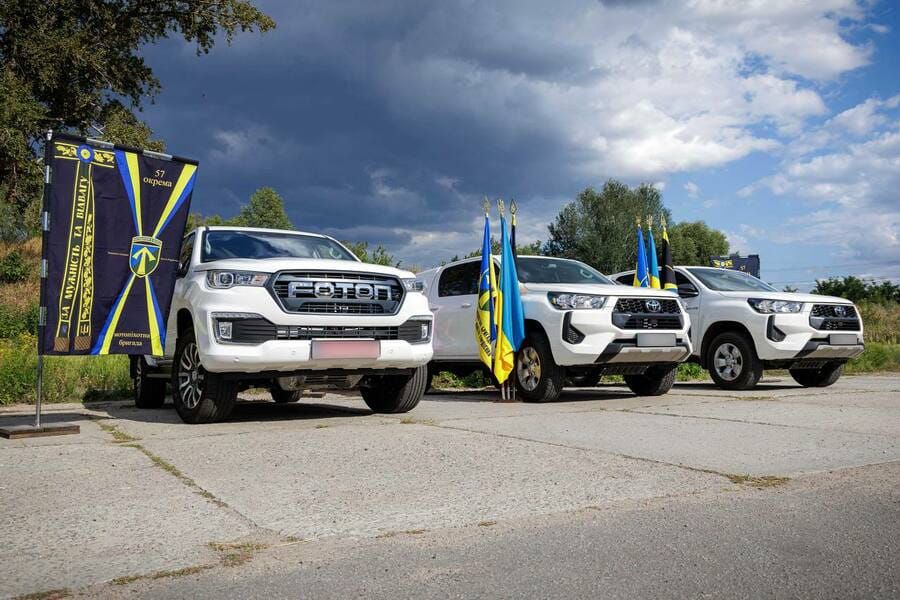Олег Синєгубов: Підтримуємо захисників Харківщини автомобілями для фронту