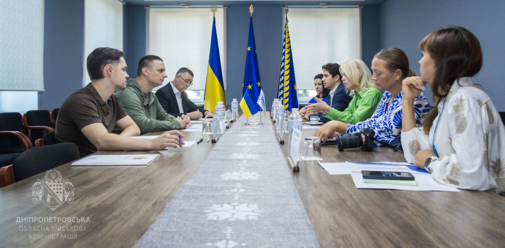 Підтримка транзитних центрів і допомога переселенцям: команда ОВА зустрілася з делегацією УВКБ ООН