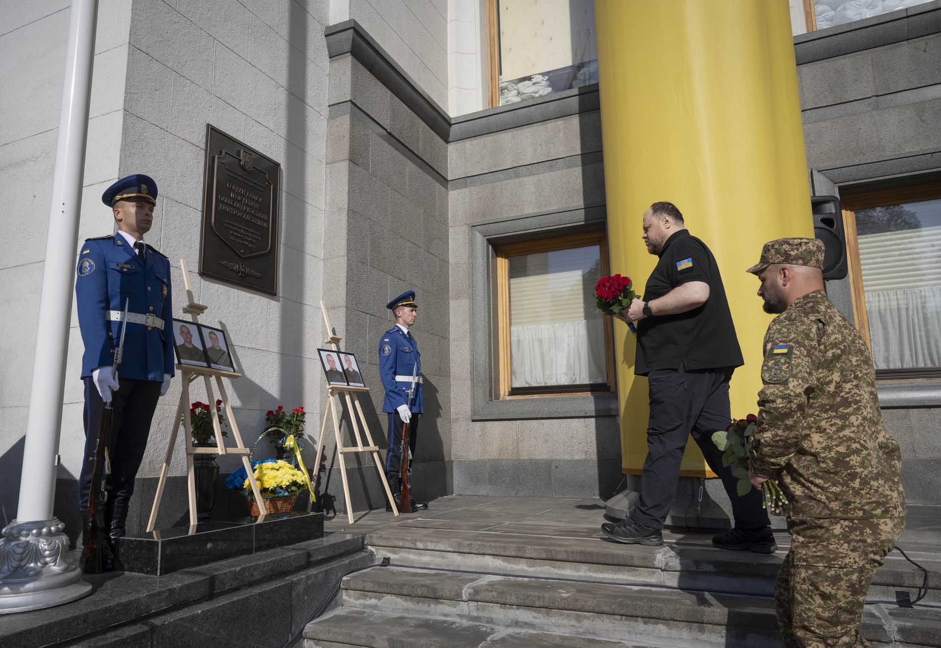 Біля українського Парламенту вшанували пам’ять нацгвардійців