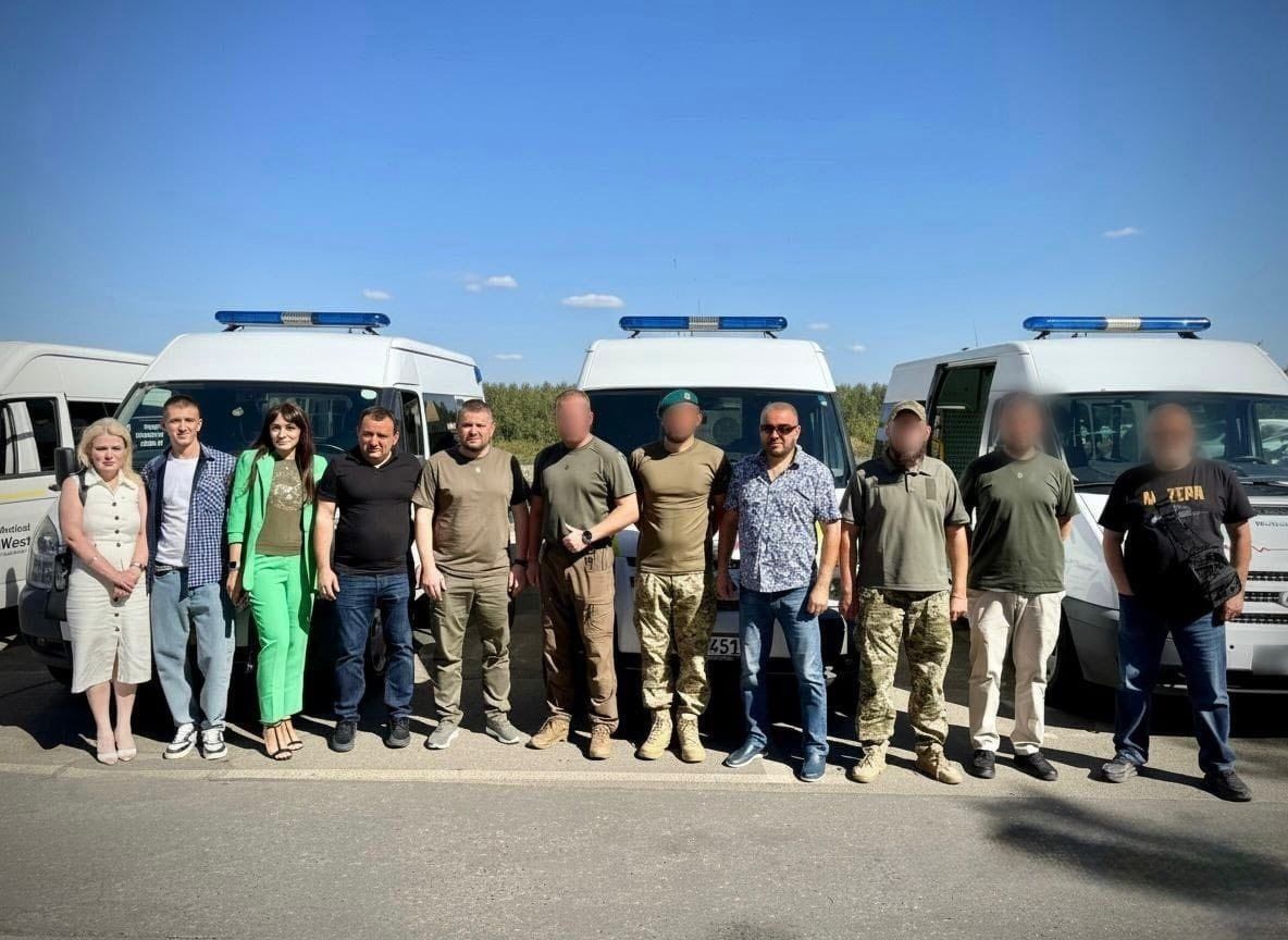 Одещина отримала вісім нових автомобілів швидкої допомоги