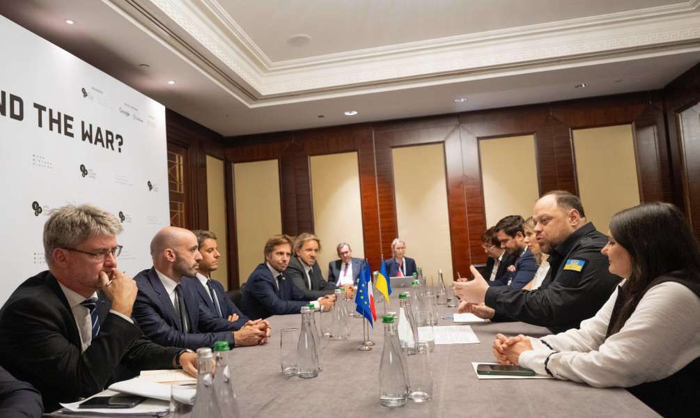 Руслан Стефанчук обговорив із французькими партнерами оборонну кооперацію та євроінтеграцію України