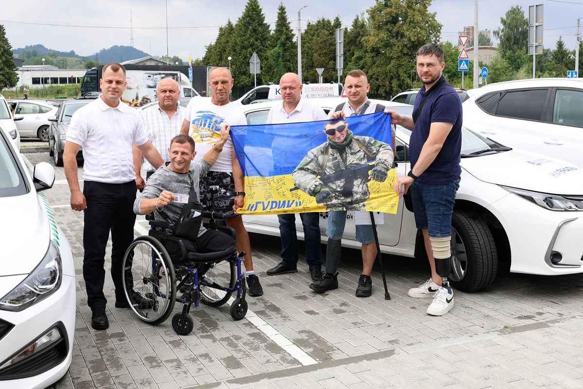 У Львові 147 ветеранів і людей з інвалідністю стали учасниками проєкту «Безбар’єрні автошколи»