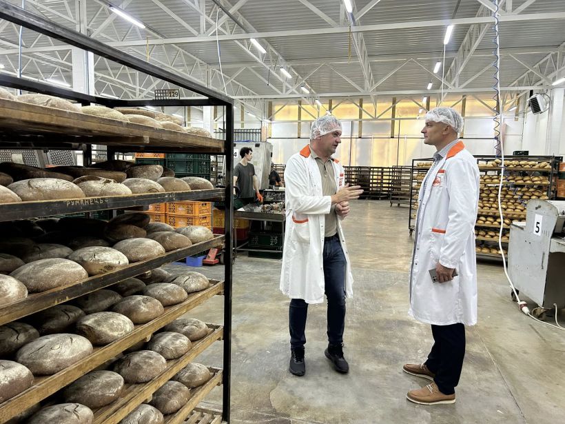 Хлібопекарня на Рівненщині виготовляє 60 тонн продукції щодня та експортує до країн ЄС і США